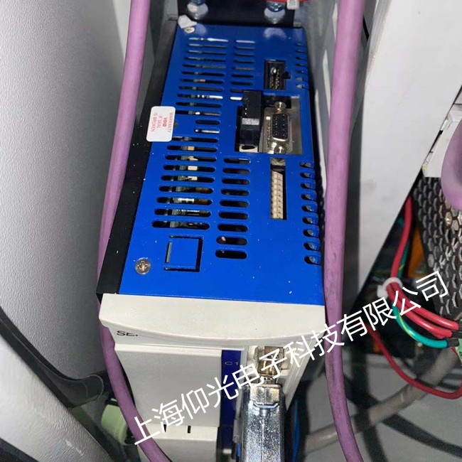 Kollmorgen�Ơ�Ħ���ŷ������S�� SERVOSTAR 640�@ʾ��F08��