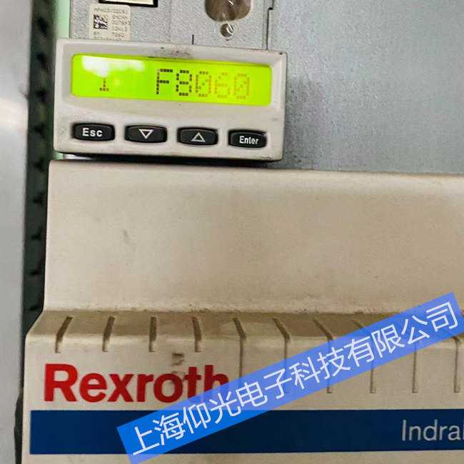 ��ʿ���ŷ������\�Ј�F8060�S�ވ󾯹���