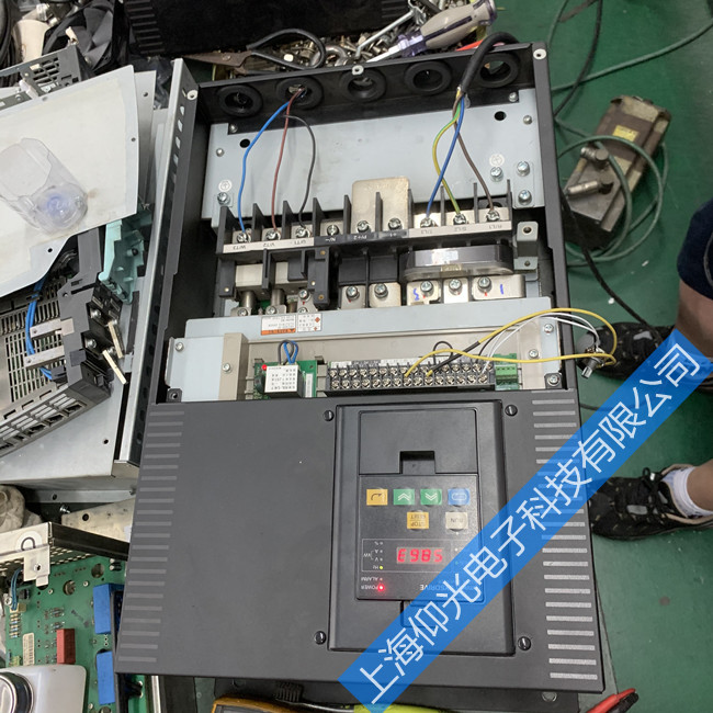 �Wķ��׃�l���S������^������ϾS���Ԓ