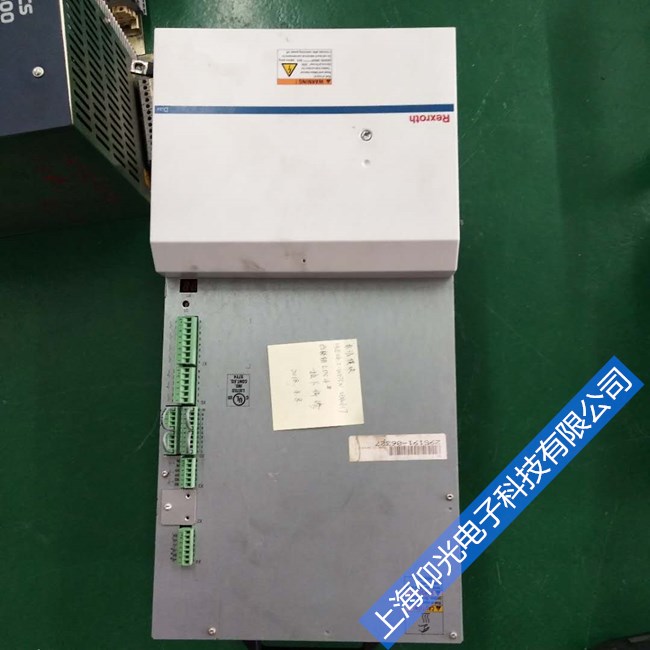  w0054��ʿ���ŷ��(q��)�����S�ވ�F860���ʼ��̕r�^���