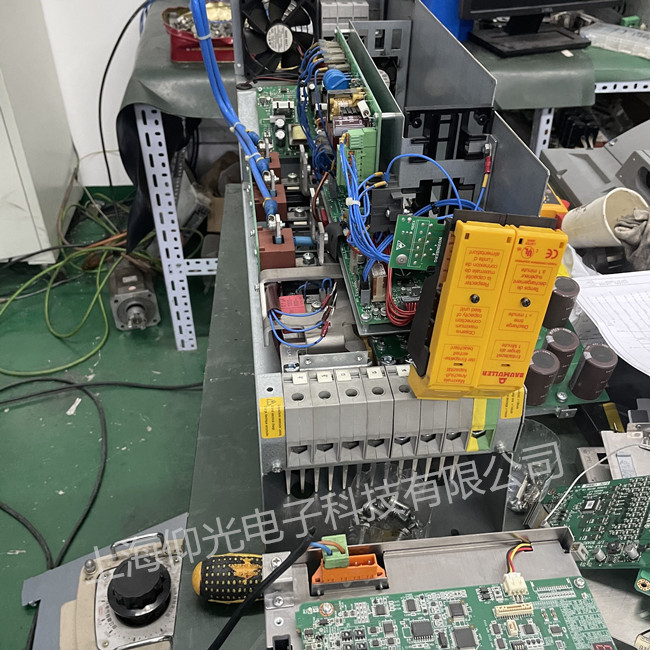 Baumuller�U�����ŷ��Դ�S�� BUS624�@ʾ�󾯴��a��