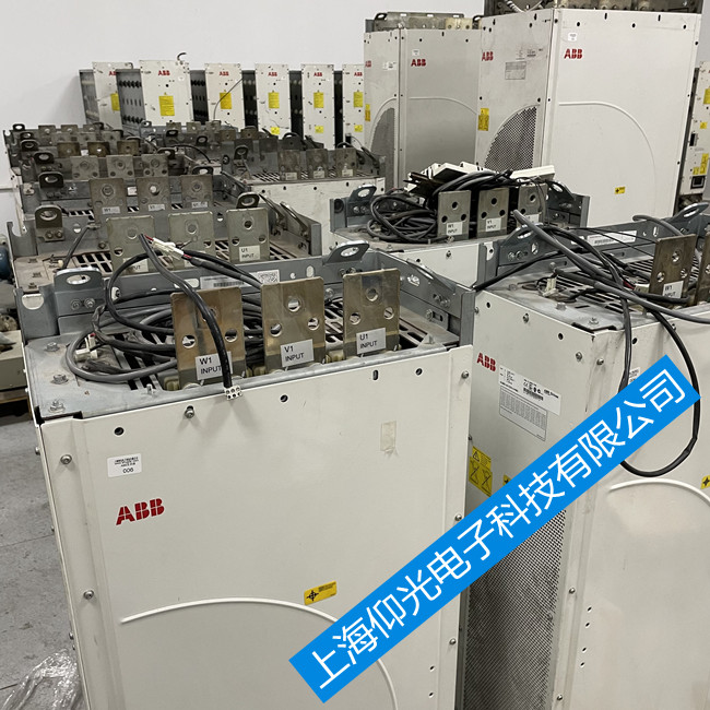 ABB׃�l�����g�S��ACS800-17-0870-7���@ʾFF37/FF36�S��