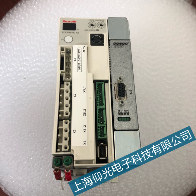 Ӣ����HCS04.2E-W0590�ŷ�F218ɢ�����^��ͣ�C�S��