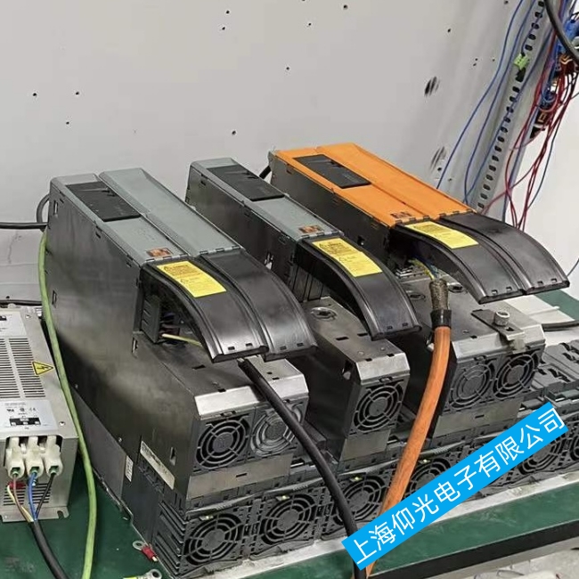 �ζ�ؐ���R�ŷ��(q��)����ACOPOS1010ϵ���@ʾ6022���ϾS��ָ��