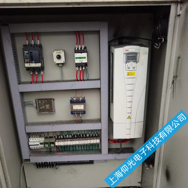 �L(zh��ng)ɳIGBT����ģ�K���ό�(d��o)��׃�l�����ϵĬF(xi��n)�󼰾S��ָ��-���M(f��i)�z��