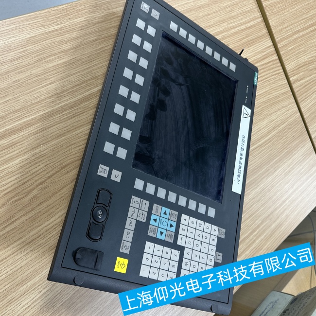 �Ϸ����T�Ӕ�(sh��)��ϵ�y(t��ng)SINUMERIK 840ϵ���_(k��i)�C(j��)�^(gu��)�����ߵ�һ��Ͳ���(d��ng)���ϾS���f(shu��)��