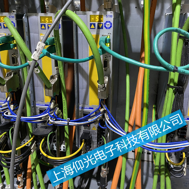 �Ơ�Ħ�������S��-Servostar600ϵ�Ј��@ʾF14�S�޷���